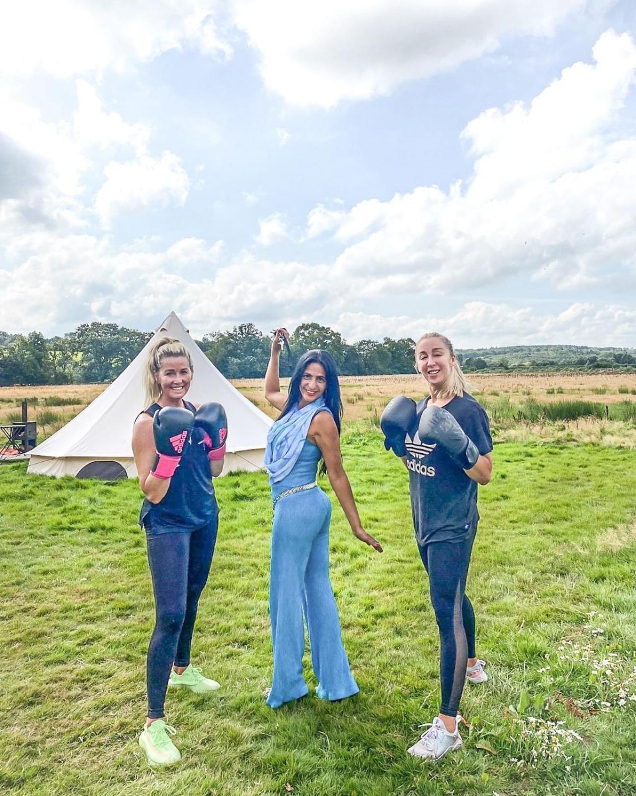 Oastbrook Glamping Hotel Bodiam Exterior photo